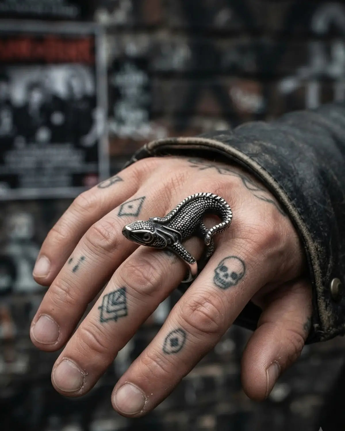 Gothic Lizard Statement Ring – Stainless Steel Punk Reptile Jewelry for Men