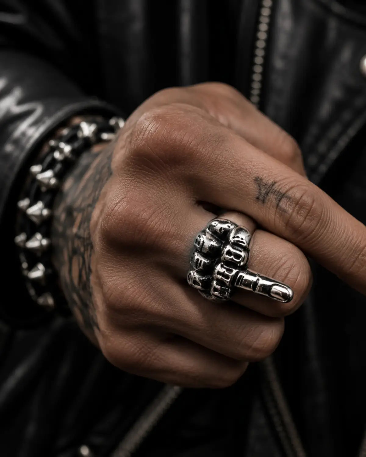 BIG SIZE PUNK MIDDLE FINGER POINTED STAINLESS STEEL RINGS FOR MENS