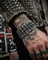 Heavy Duty Skull Link Stainless Steel Bracelet – Punk Rock Men’s Biker Jewelry