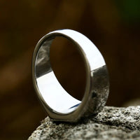 CROSSBONE SIGNET STAINLESS STEEL RING