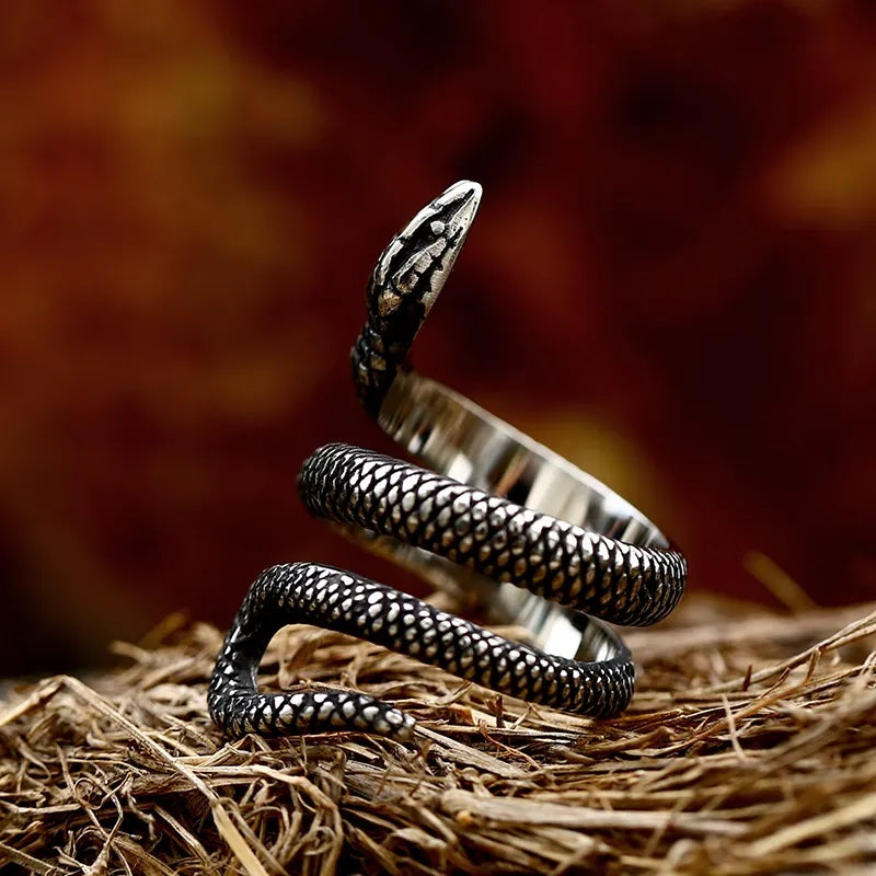 VENOMOUS COIL STAINLESS STEEL WRAP RING